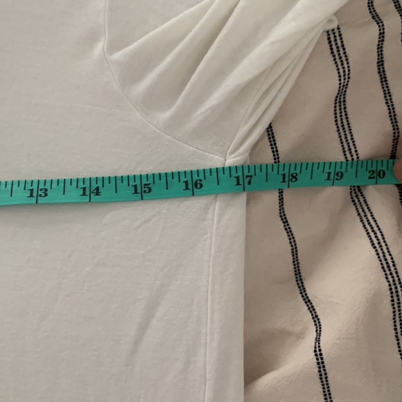 David Lerner Basic Pullover Longsleeve Top. Size XS - Picture 7 of 10